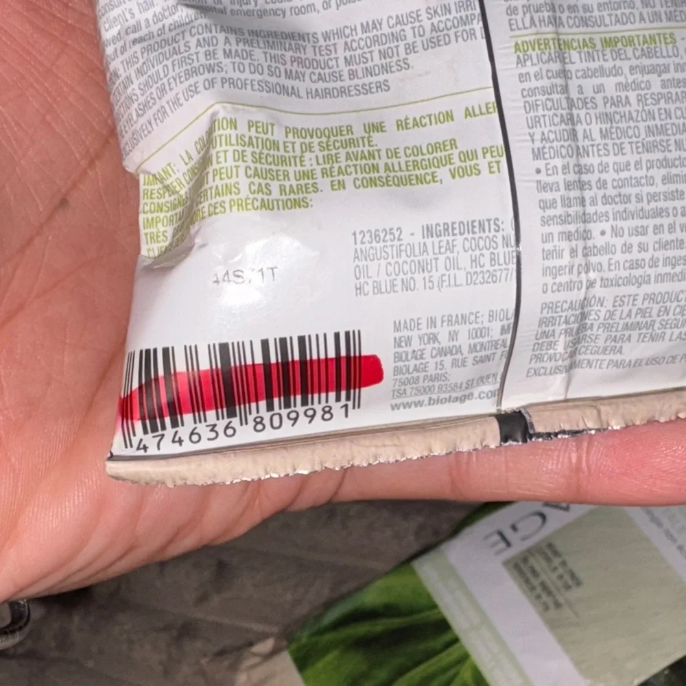 Biolage 99% Plant-Based Hair Color+ Schwarzkopf Salon Scoop | Pro Bundle - Picture 3 of 4